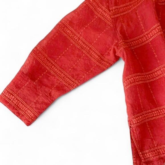 Vintage Chico’s Design Red Embroidered Eyelet Blouse Size S-M Button Up Top 90s - Picture 5 of 8